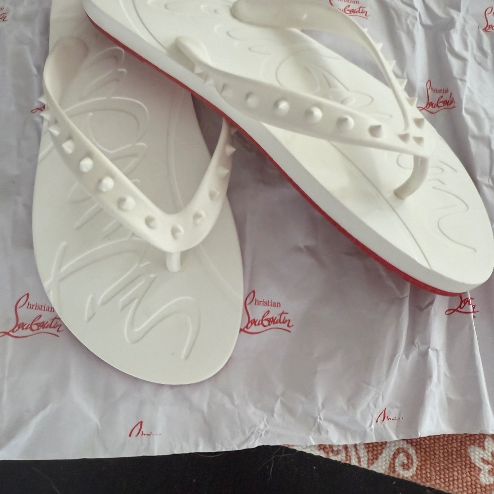 Christian Louboutin White spike Flip Flops Red bottom
